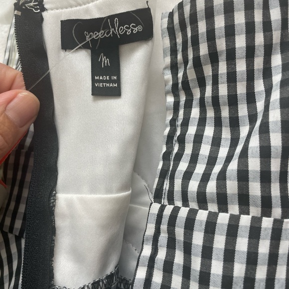 Speechless Black and White Gingham women’s Dress. Size M - Picture 2 of 9